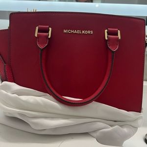 MICHAELS KORS RED LEATHER HANDBAG